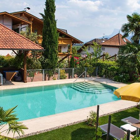 Hotel Fleuralp Cermes Εξωτερικό φωτογραφία