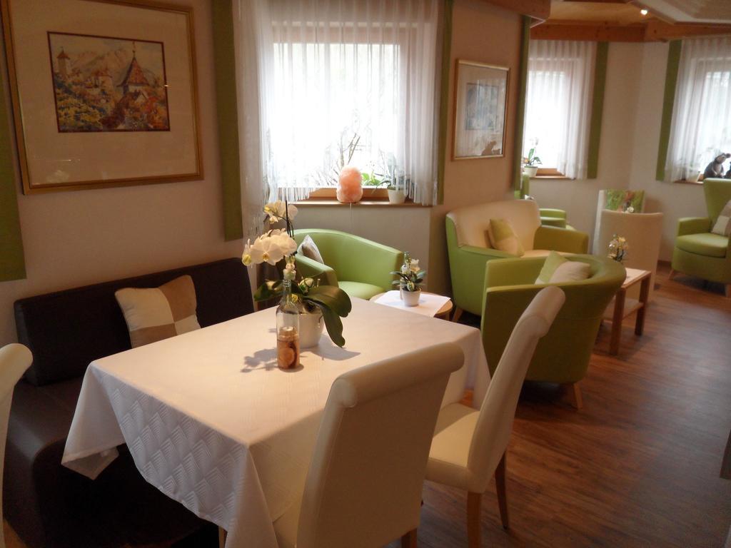 Hotel Fleuralp Cermes Εξωτερικό φωτογραφία