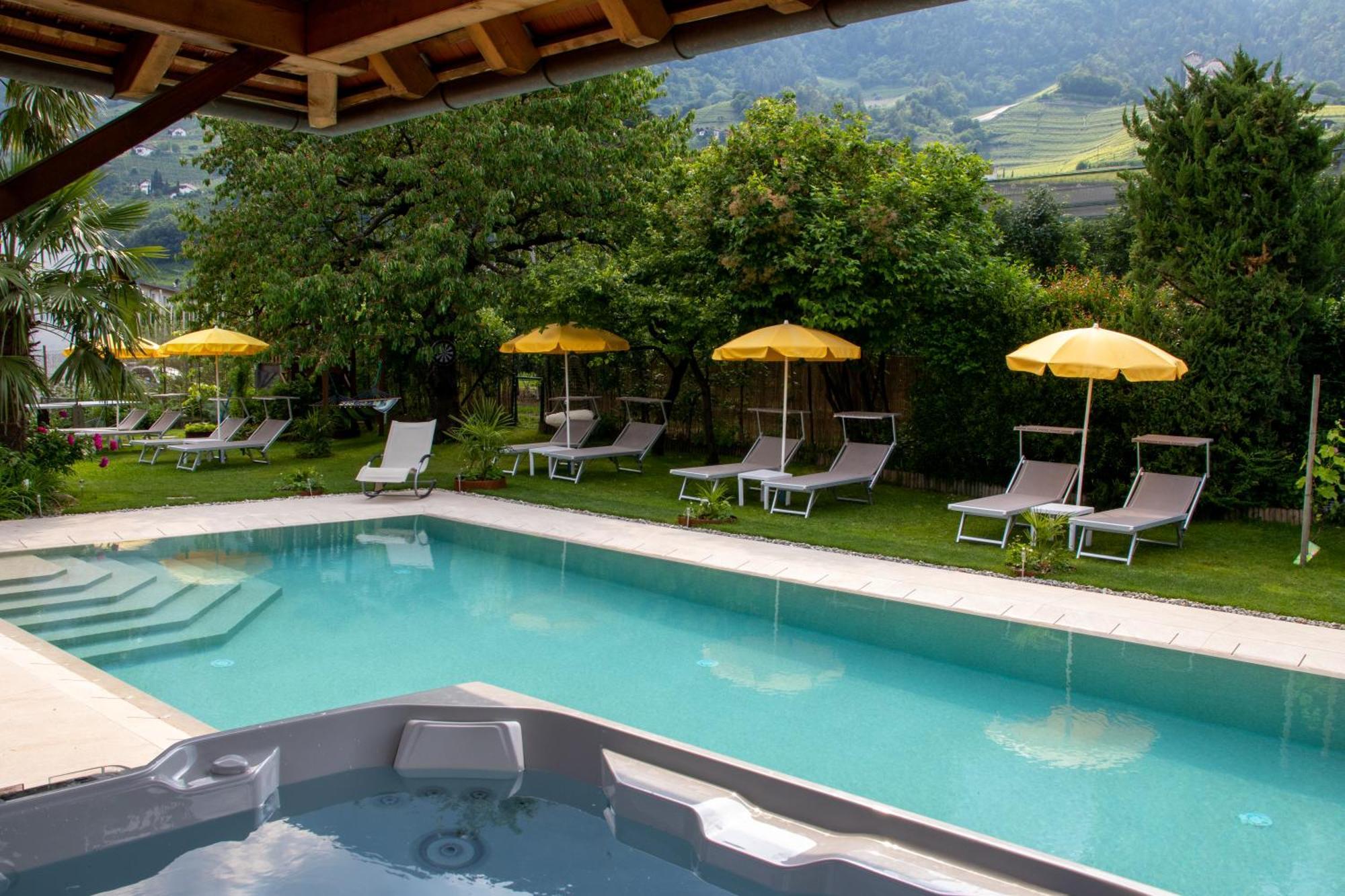 Hotel Fleuralp Cermes Εξωτερικό φωτογραφία