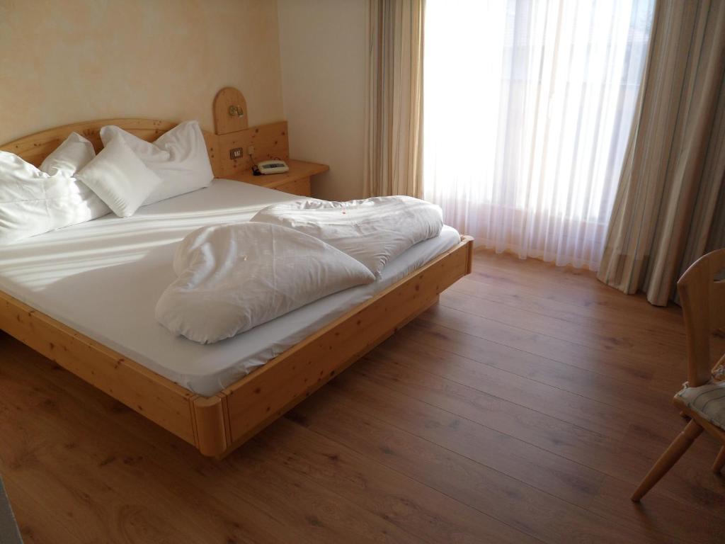 Hotel Fleuralp Cermes Δωμάτιο φωτογραφία