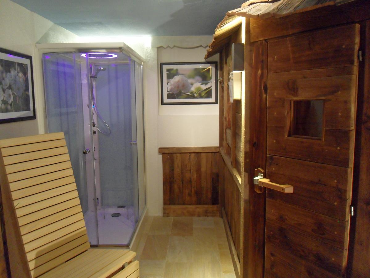 Hotel Fleuralp Cermes Εξωτερικό φωτογραφία
